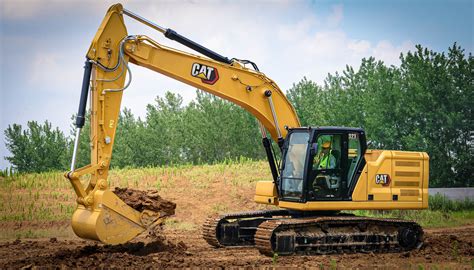 Track Excavator 